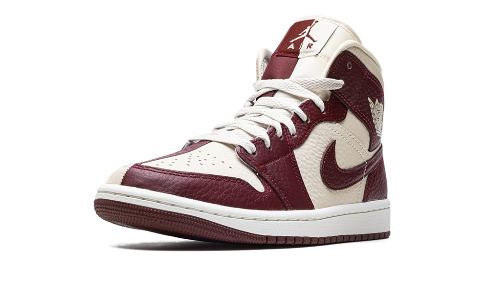 Air Jordan 1 Mid WMNS "Split Cherrywood Red"